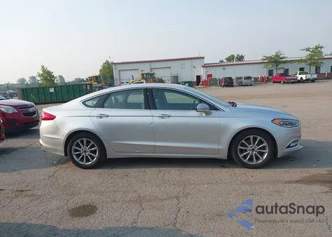 2017 Ford Fusion Se z USA, uszkodzony, nr VIN 3FA6P0HD3HR116324